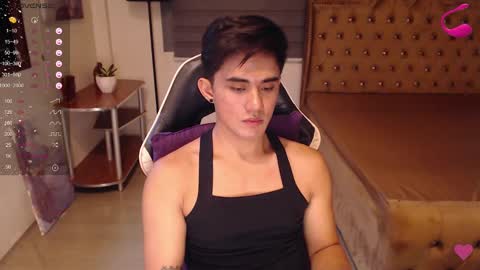 Snapshot of lustdesirex19 chatting on February 2025 09:25:02 AM David online show from February 2025 09:25:02 AM