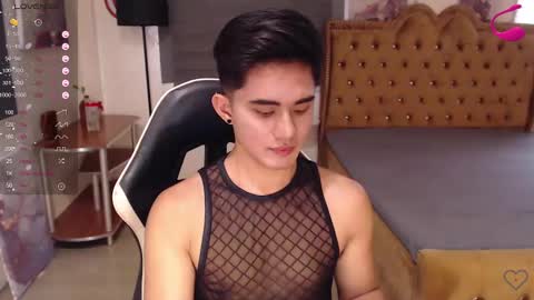 Snapshot of lustdesirex19 chatting on February 2025 05:02:01 AM David online show from February 2025 05:02:01 AM