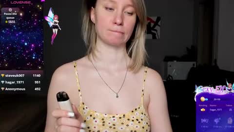 Snapshot of lusyagreenberg chatting on February 2025 08:21:01 PM LusyaGreenberg online show from February 2025 08:21:01 PM