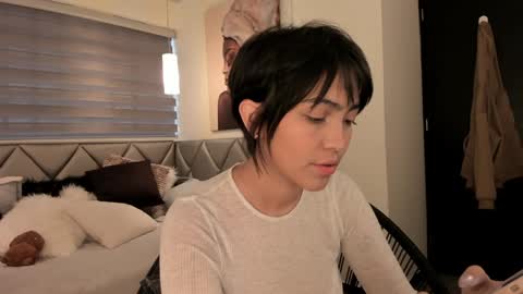 Lu online show from January 2025 01:06:02 PM