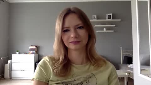 Snapshot of lux_millie chatting on October 2025 01:53:02 PM Millie online show from October 2025 01:53:02 PM