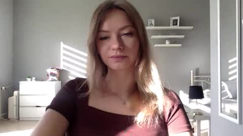 Snapshot of lux_millie chatting on October 2025 08:20:02 AM Millie online show from October 2025 08:20:02 AM