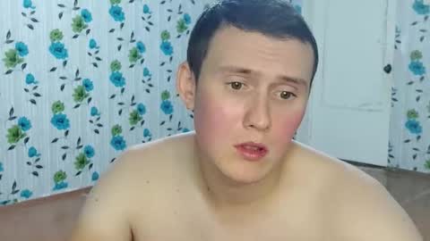 Snapshot of luxeboy_ chatting on October 2025 08:31:02 PM Mike online show from October 2025 08:31:02 PM