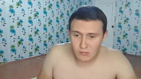 Snapshot of luxeboy_ chatting on October 2025 06:32:02 PM Mike online show from October 2025 06:32:02 PM