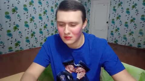 Snapshot of luxeboy_ chatting on November 2025 05:03:01 PM Mike online show from November 2025 05:03:01 PM