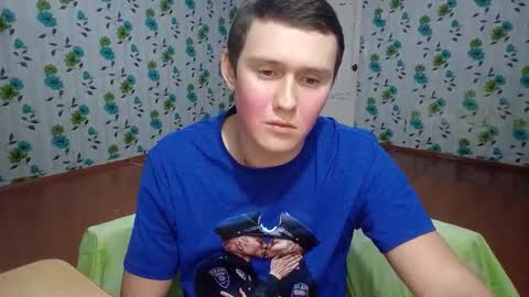 Snapshot of luxeboy_ chatting on November 2025 02:21:01 AM Mike online show from November 2025 02:21:01 AM