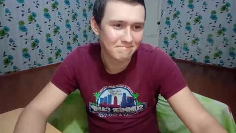 Snapshot of luxeboy_ chatting on November 2025 09:20:02 PM Mike online show from November 2025 09:20:02 PM