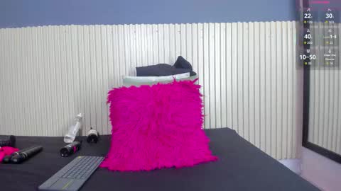 Snapshot of luxemilf chatting on October 2025 10:08:02 AM Luxe3 online show from October 2025 10:08:02 AM