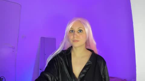 Snapshot of luxiana26 chatting on December 2024 11:03:01 PM Luxiana online show from December 2024 11:03:01 PM