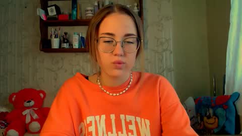 Katie online show from October 2025 08:44:02 AM