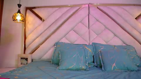 Snapshot of luxurycoupl chatting on November 2025 03:23:01 AM Lesly And Arnold online show from November 2025 03:23:01 AM