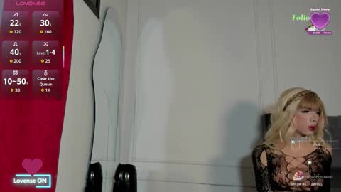 Snapshot of luxuryheaven chatting on October 2025 03:45:02 AM Tommy and Polly online show from October 2025 03:45:02 AM