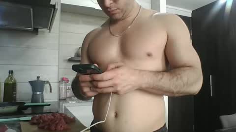 Snapshot of luzardol chatting on October 2025 05:44:02 PM luzardol online show from October 2025 05:44:02 PM