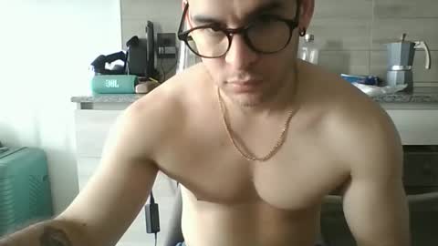 Snapshot of luzardol chatting on October 2025 03:46:02 PM luzardol online show from October 2025 03:46:02 PM