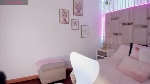 Snapshot of lya_brown chatting on December 2025 12:21:02 PM lya_brown online show from December 2025 12:21:02 PM