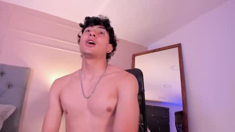 Lyan online show from September 2025 07:14:02 PM