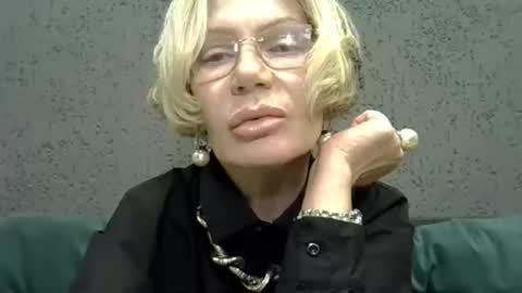 lyasya online show from September 2025 01:26:02 PM