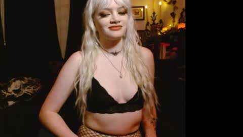 lydiadeity online show from January 2025 04:42:01 AM