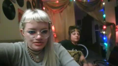 lydiadeity online show from December 2025 10:55:01 AM