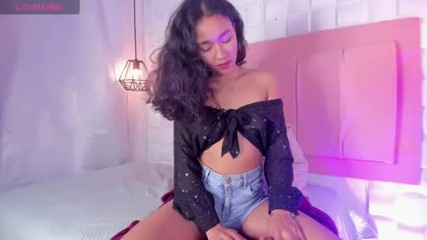 Lyhana Lee online show from February 2025 07:05:01 PM