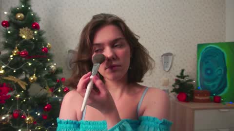 Snapshot of lyle_art chatting on December 2024 03:20:01 AM hi im Lyle online show from December 2024 03:20:01 AM