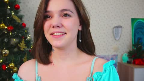 Snapshot of lyle_art chatting on January 2025 06:16:01 AM hi im Lyle online show from January 2025 06:16:01 AM