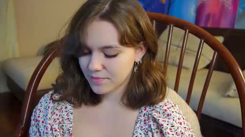 Snapshot of lyle_art chatting on February 2025 03:07:01 AM hi im Lyle online show from February 2025 03:07:01 AM