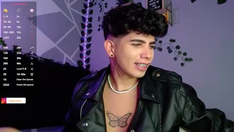 Lyle Bennett Freelance Model online show from December 2024 01:00:01 PM