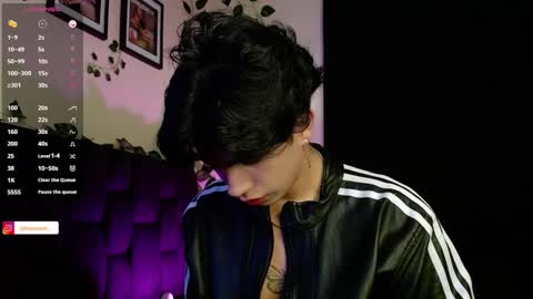 Lyle Bennett Freelance Model online show from February 2025 09:30:01 AM