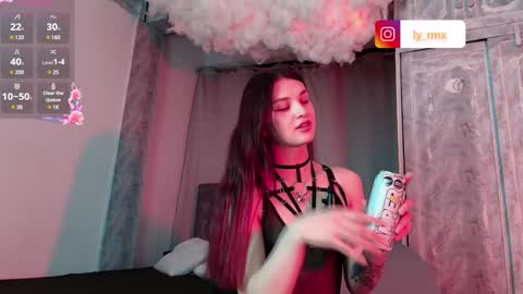 Snapshot of lylita_moon chatting on January 2025 01:32:01 AM Littl online show from January 2025 01:32:01 AM