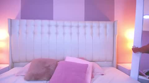 Lyn online show from January 2025 11:23:02 AM