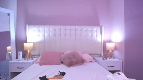 Lyn online show from February 2025 11:19:02 AM