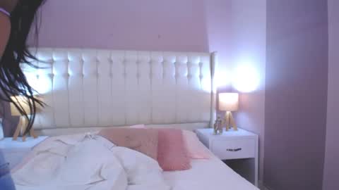 Lyn online show from March 2025 11:27:01 AM