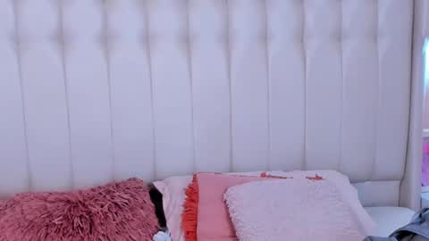 Lyn online show from September 2025 11:04:02 AM