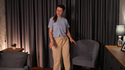 Snapshot of lyndalphonse chatting on December 2025 01:47:01 AM Marlo online show from December 2025 01:47:01 AM