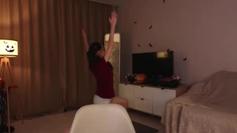 Sara online show from November 2025 04:14:02 PM