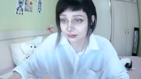 Kira online show from September 2025 10:29:01 AM