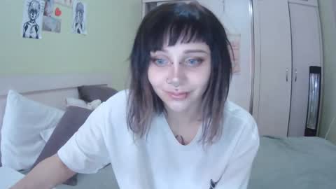 Kira online show from September 2025 10:41:01 AM