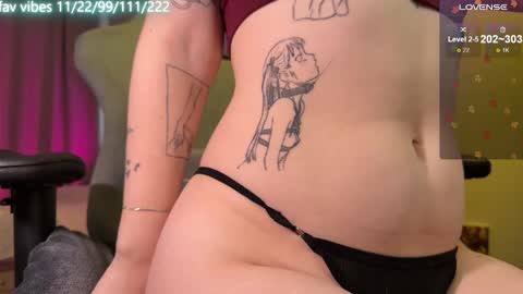 Snapshot of lynne_dawson chatting on September 2025 04:16:01 AM lynne_dawson online show from September 2025 04:16:01 AM