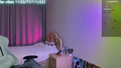 Snapshot of lynne_dawson chatting on October 2025 04:04:01 PM lynne_dawson online show from October 2025 04:04:01 PM