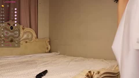 Lola online show from February 2025 12:17:02 AM