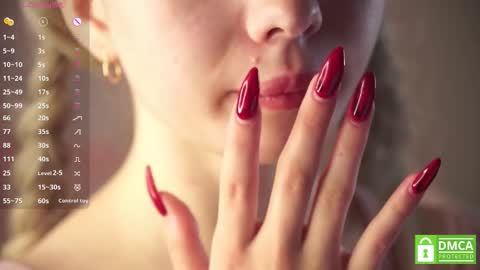 Lola online show from September 2025 05:02:02 PM