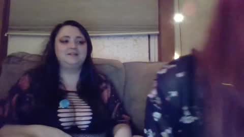 Lynn  online show from January 2025 12:18:01 AM