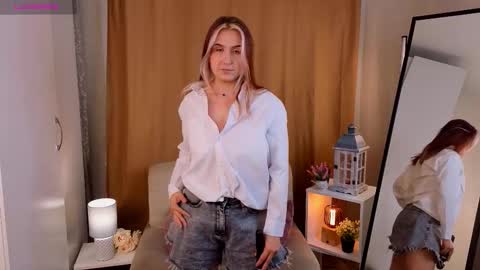 Emma online show from September 2025 04:18:01 PM