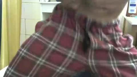 lyricalhippie online show from November 2025 10:15:02 AM