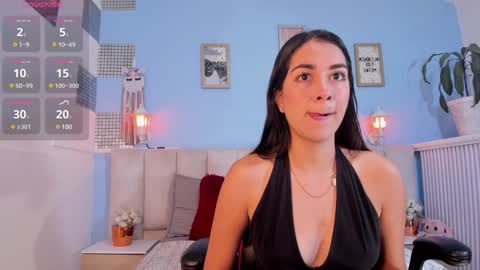 Lizzy smith  online show from December 2024 01:06:02 PM