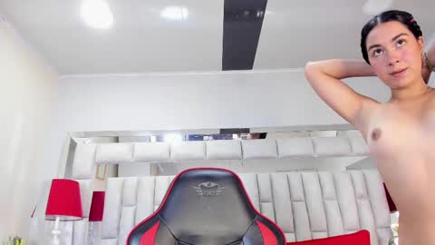 Lizzy smith  online show from September 2025 09:07:02 PM