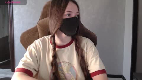 Snapshot of m00n8kiki chatting on October 2025 05:51:01 AM Ksu online show from October 2025 05:51:01 AM