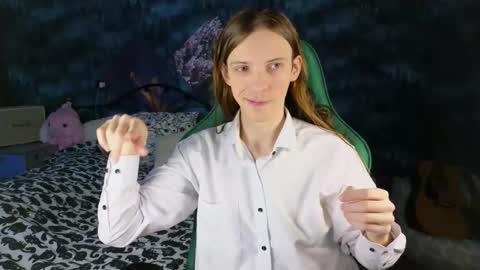 Snapshot of m1shq chatting on November 2025 06:40:02 PM m1shq online show from November 2025 06:40:02 PM