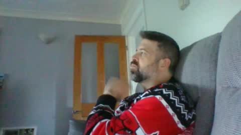 Snapshot of m5572 chatting on October 2025 04:28:01 PM Mathew online show from October 2025 04:28:01 PM